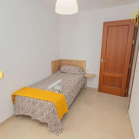 Piso Con Terraza Y Vistas *